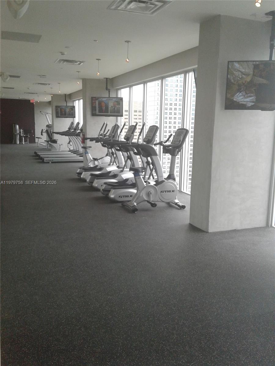 CENTRO CONDO - Residential Lease