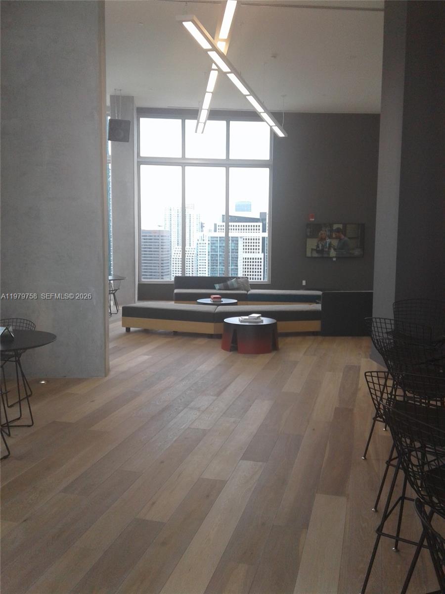 CENTRO CONDO - Residential Lease