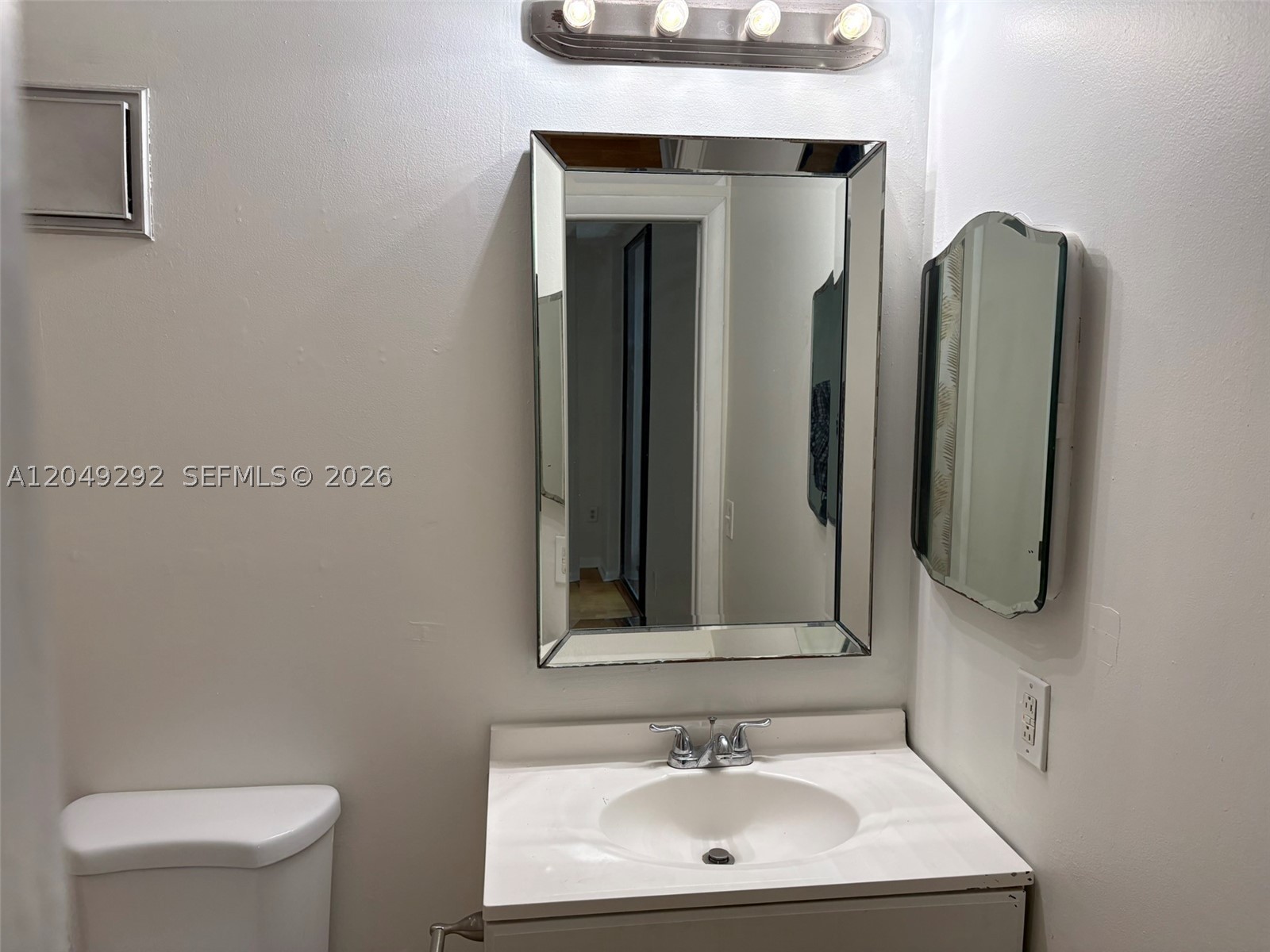 HORIZONS WEST CONDO #3 - Residential Lease