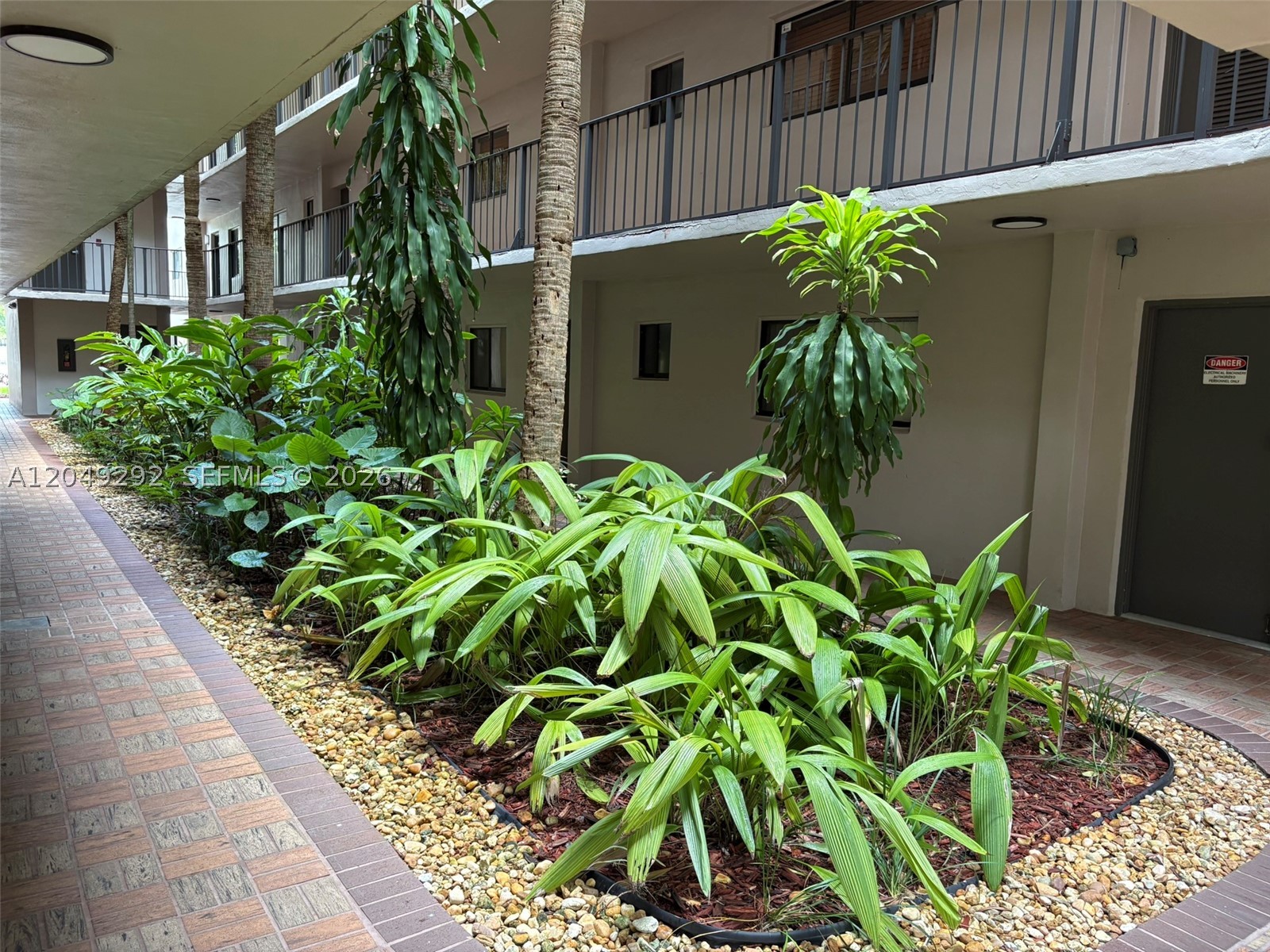 HORIZONS WEST CONDO #3 - Residential Lease