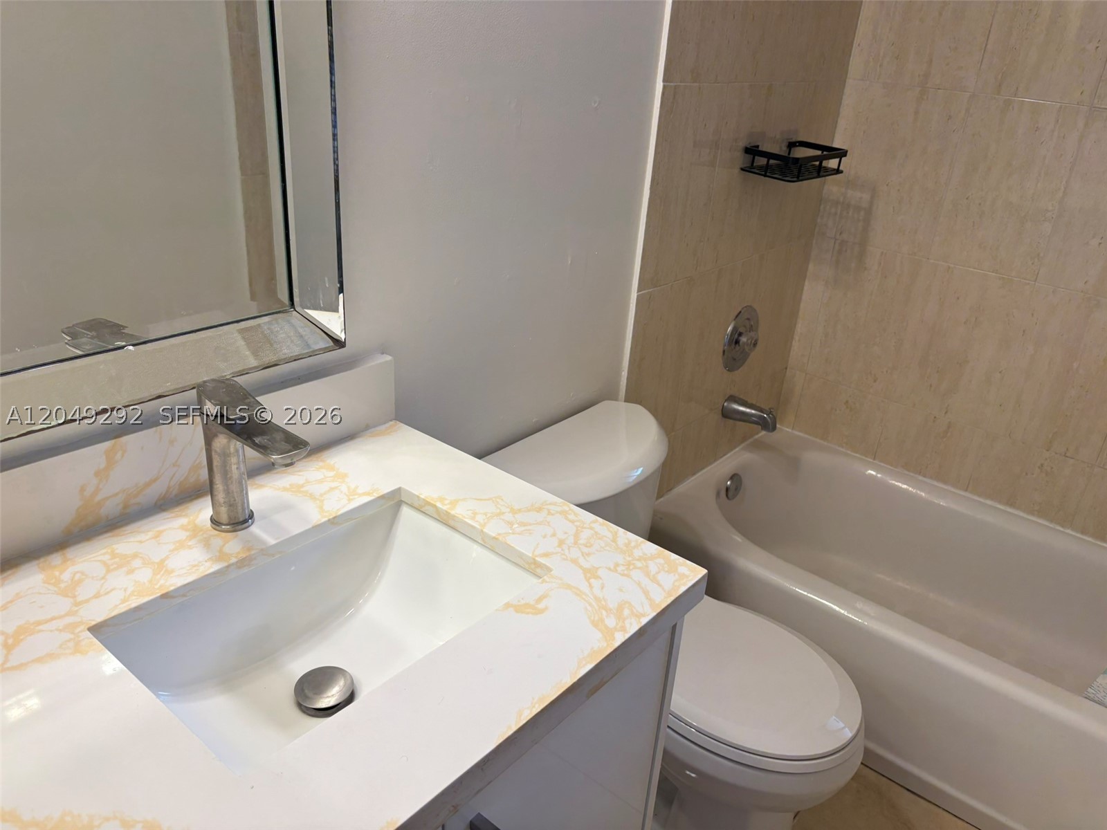 HORIZONS WEST CONDO #3 - Residential Lease