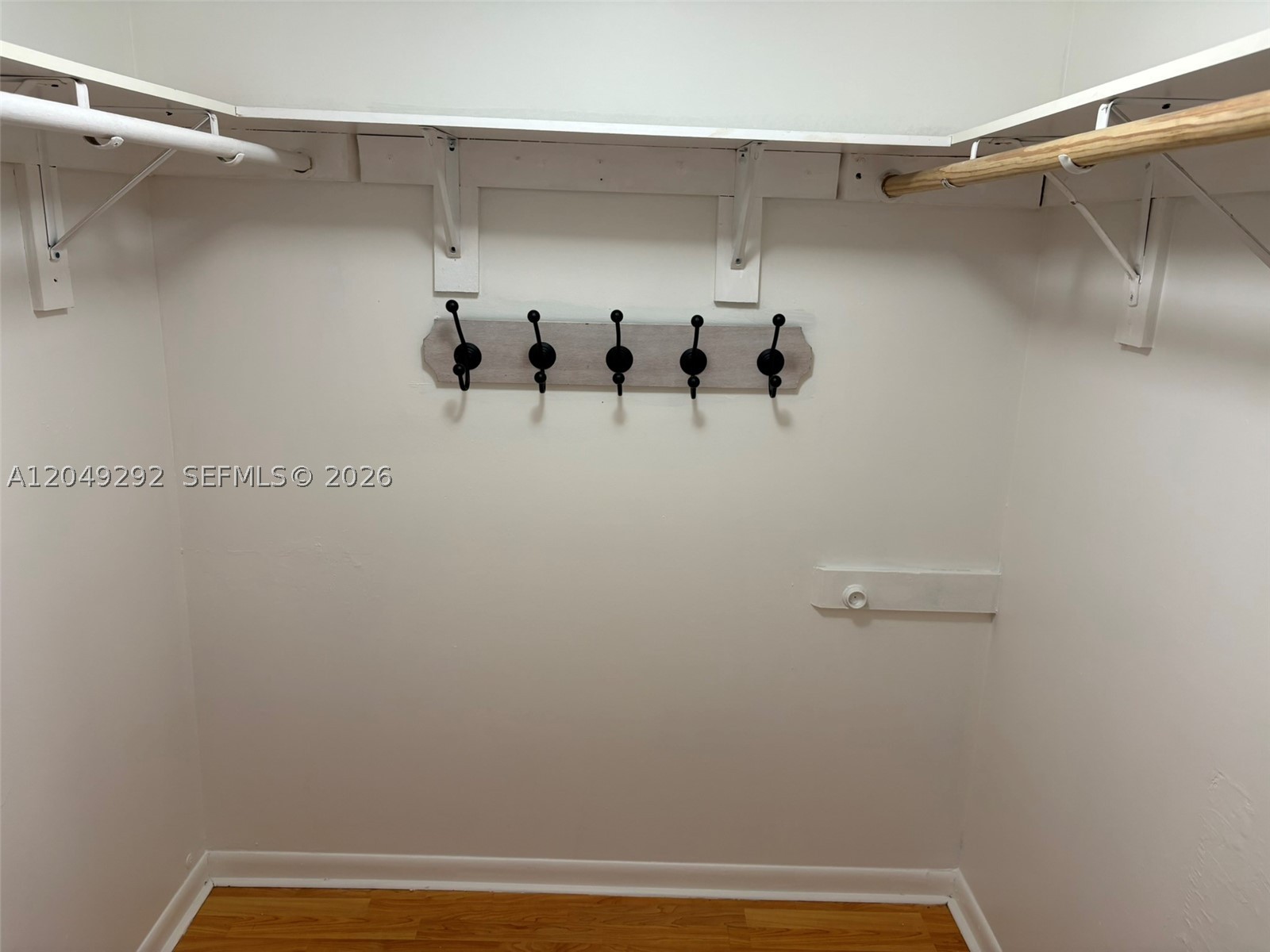 HORIZONS WEST CONDO #3 - Residential Lease