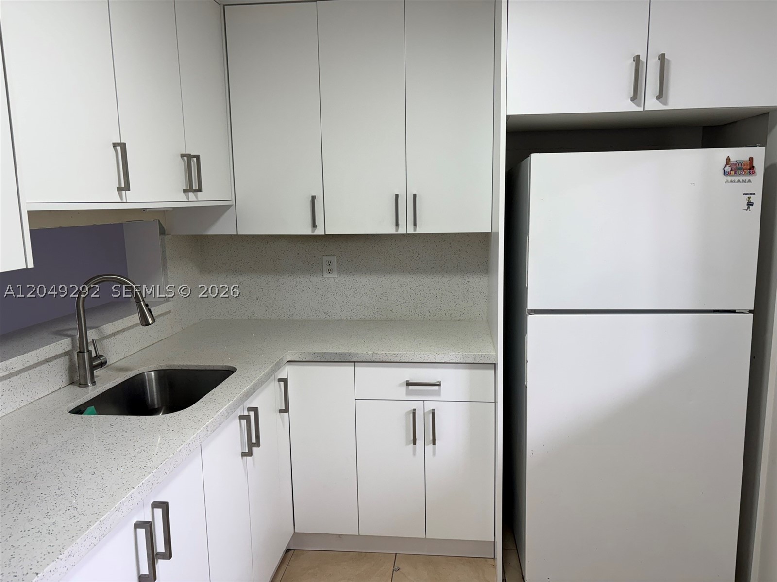 HORIZONS WEST CONDO #3 - Residential Lease