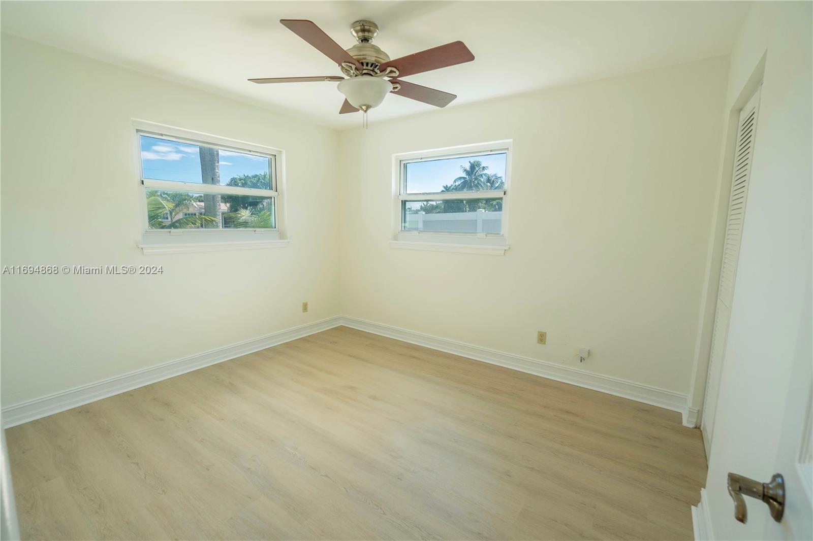 AVON ISLES - Residential