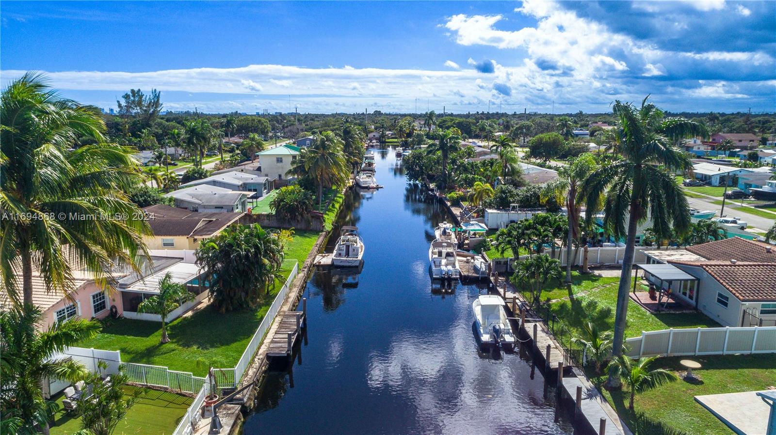 AVON ISLES - Residential