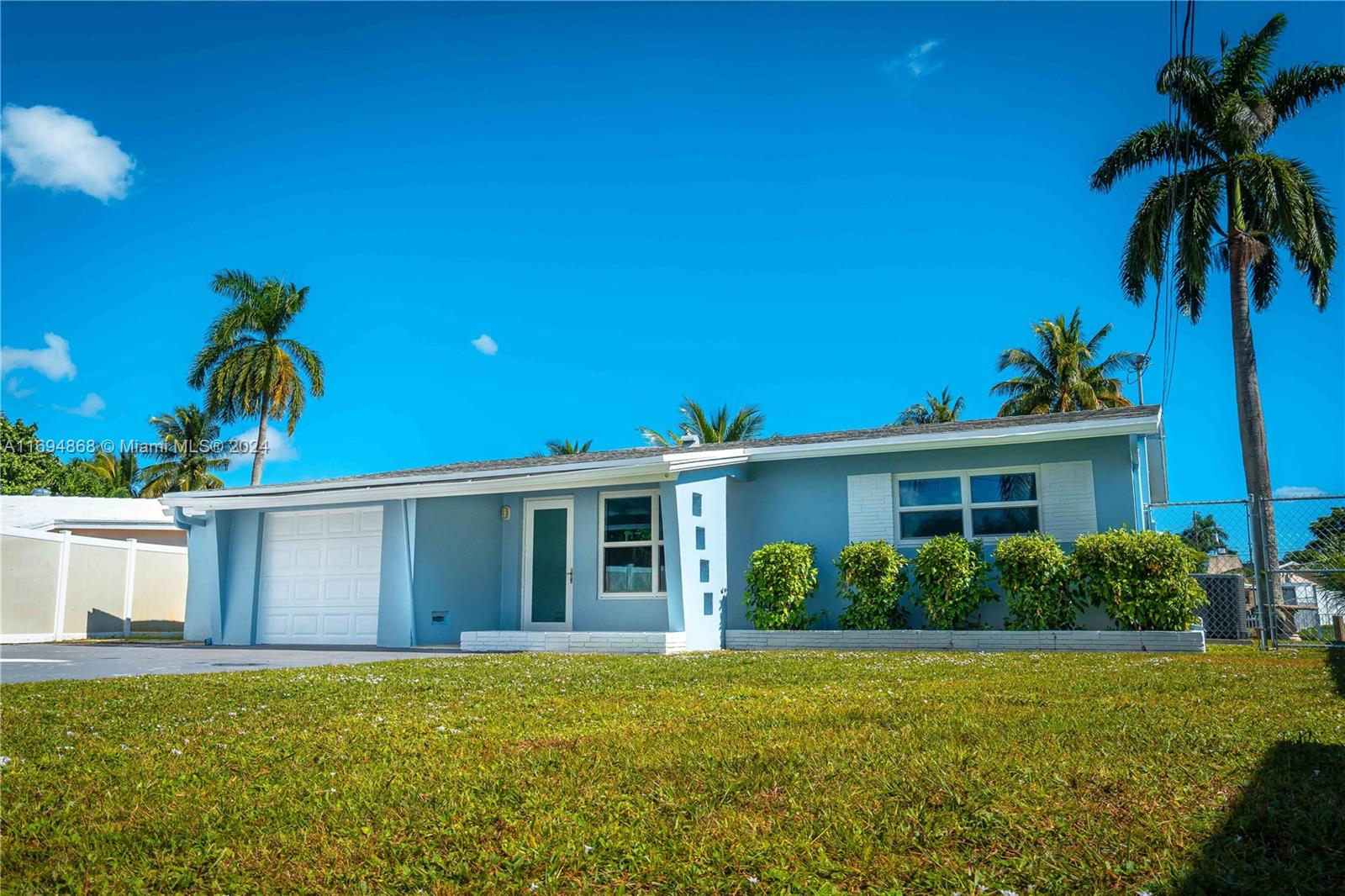 AVON ISLES - Residential