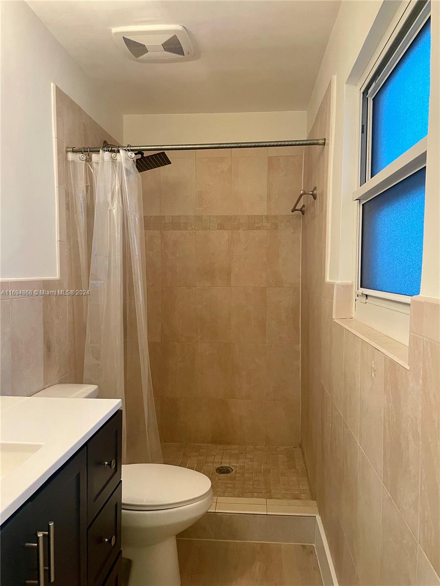 AVON ISLES - Residential