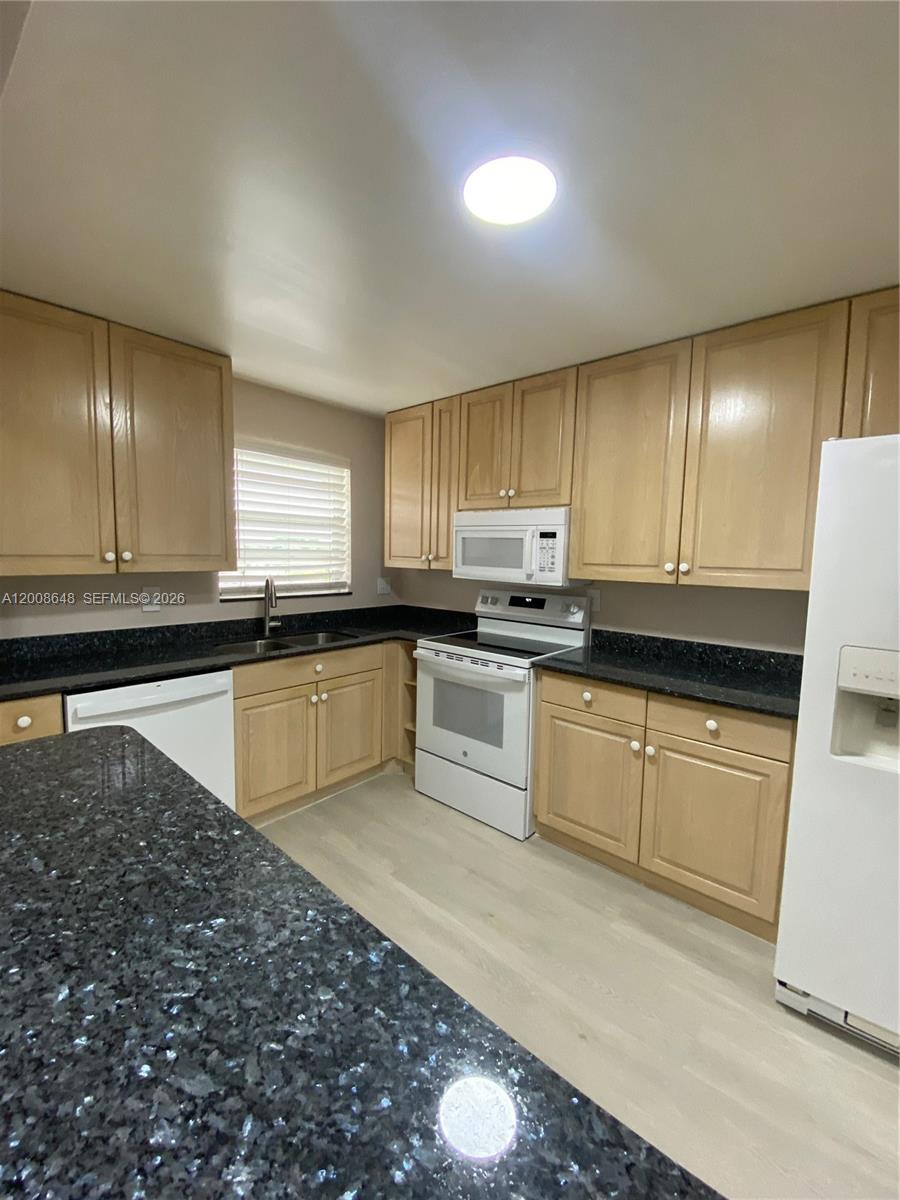 Opportunity!! Spacious and beautifully maintained 2-bedroom, 2-bathroom apartment located in a desirable 55+ community. This charming residence features updated interiors, a comfortable layout, and plenty of natural light throughout. Conveniently located near shopping centers, restaurants, medical facilities, and all essential services. Enjoy a peaceful and well-kept community with easy access to everything you need. A must-see opportunity!!