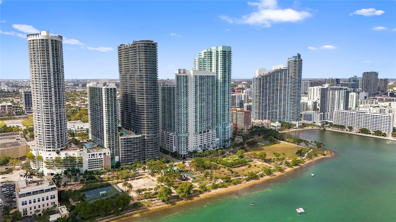 ARIA ON THE BAY CONDO - Residential