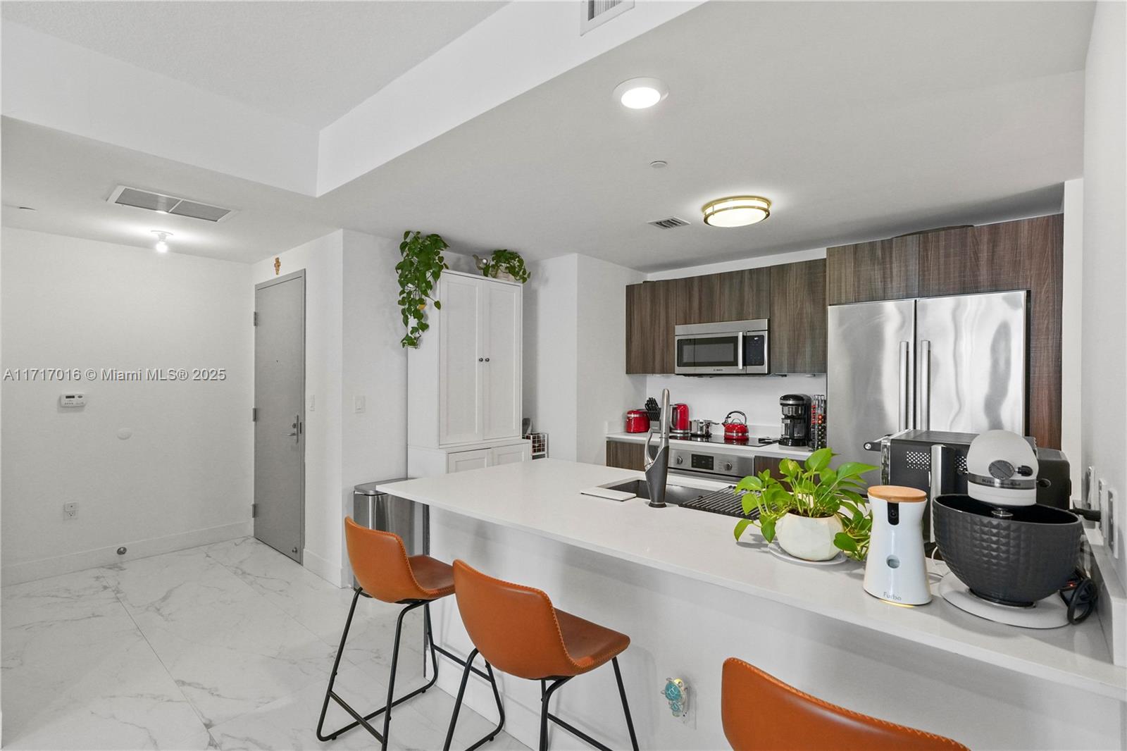 ARIA ON THE BAY CONDO - Residential