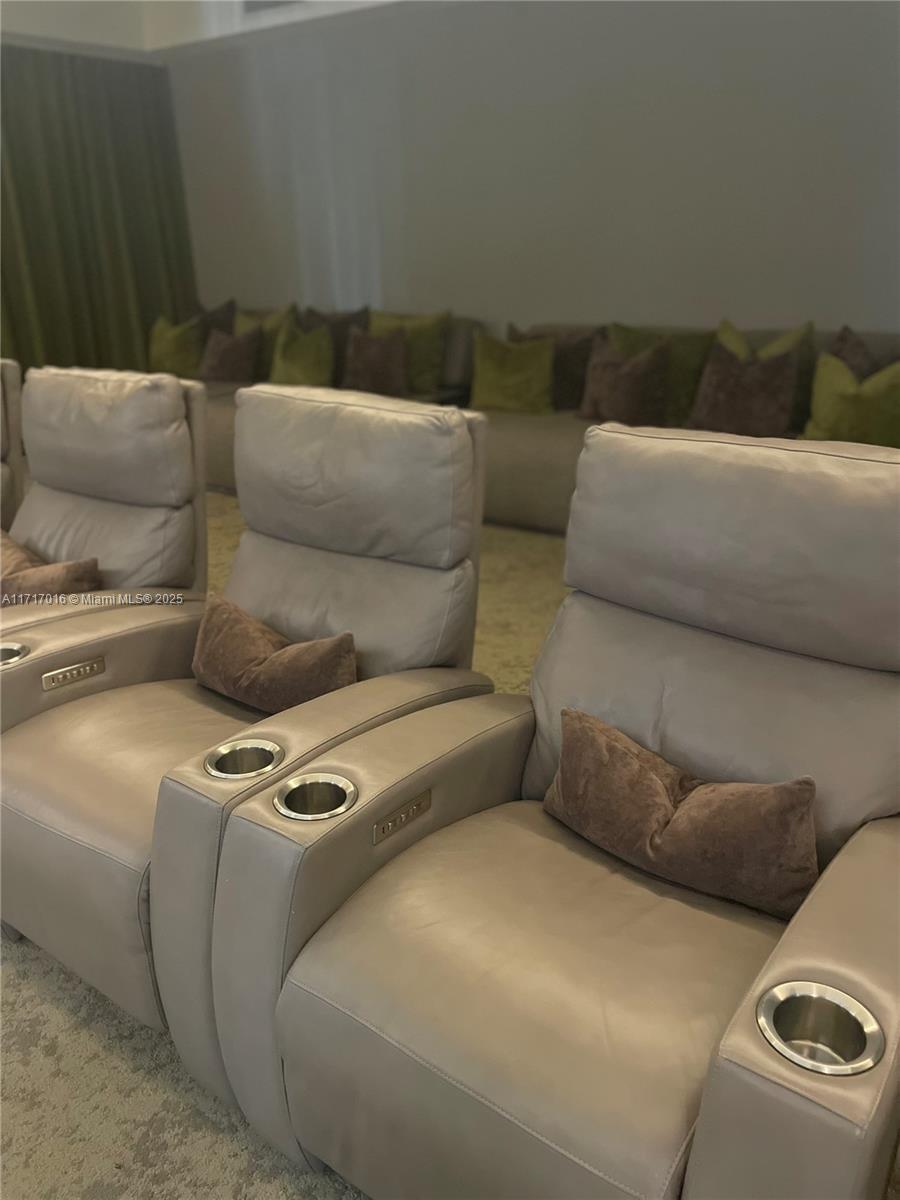 ARIA ON THE BAY CONDO - Residential