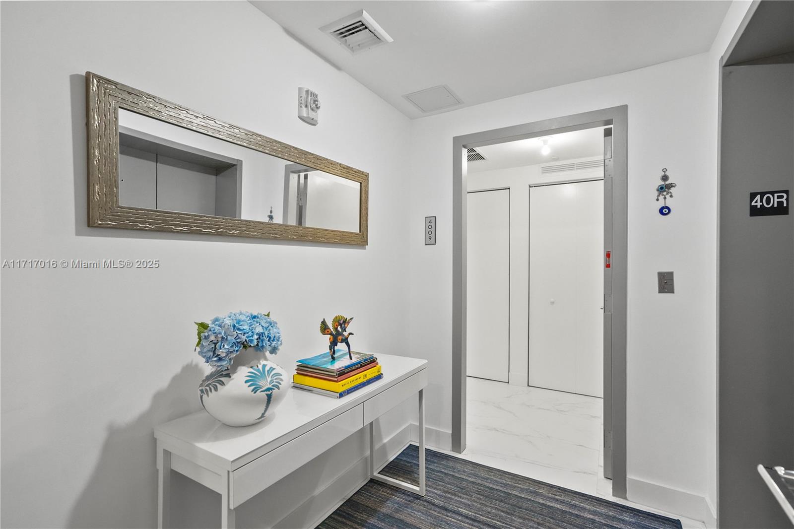 ARIA ON THE BAY CONDO - Residential