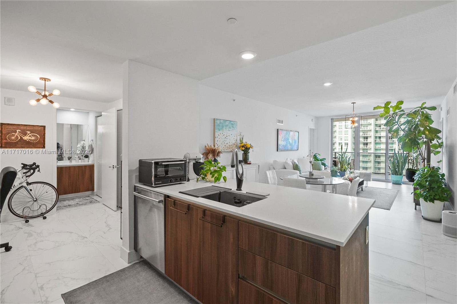 ARIA ON THE BAY CONDO - Residential