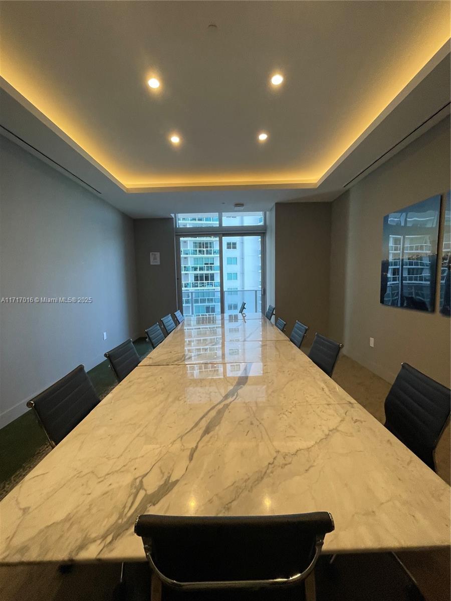 ARIA ON THE BAY CONDO - Residential