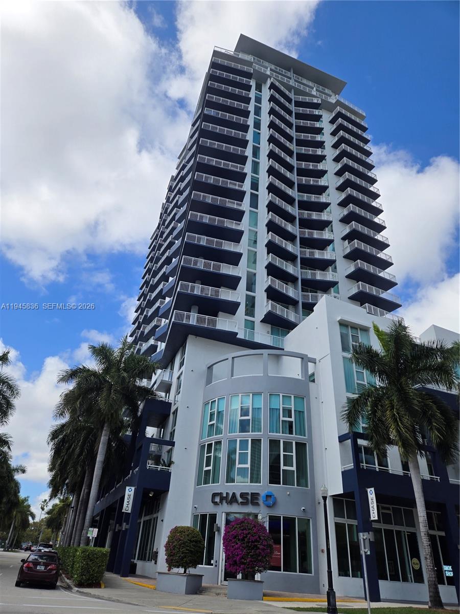 Completely remodeled a year ago, the flooring, kitchen cabinetry, appliances, and bathrooms were updated. Spacious 2/2 with views of the city, conveniently located near several Restaurants, Publix, Banks, and plenty of nightlife, 24-hour concierge and security, and pet-friendly. Recently renovated pool.