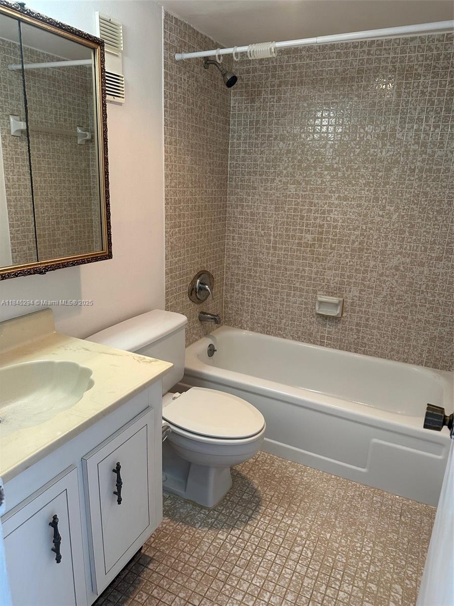 PARK PLACE CONDOMINIUM NO - Residential Lease