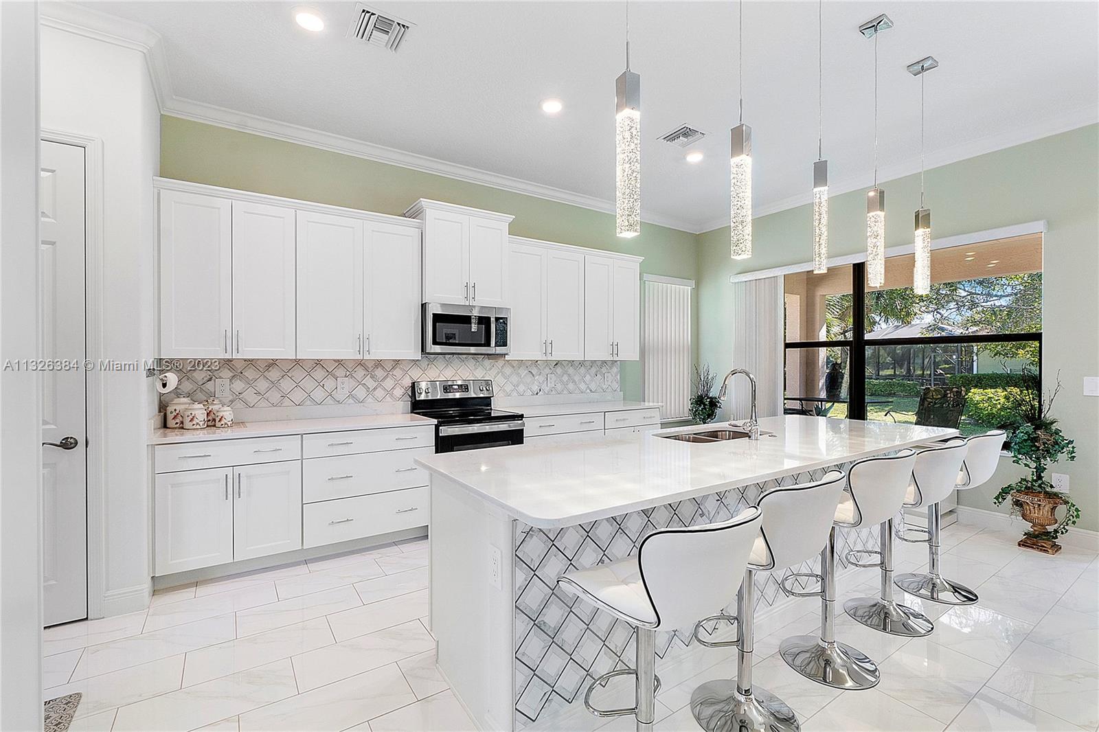 OAK ISLAND ESTATES SUB - Residential