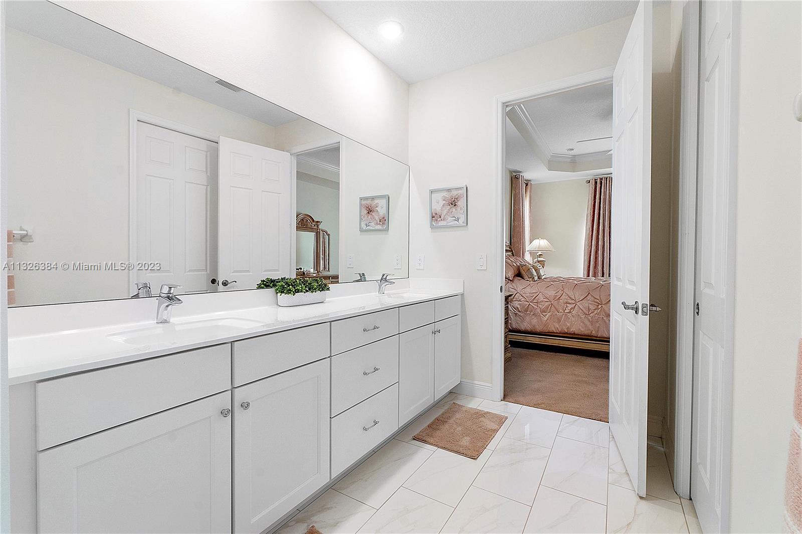 OAK ISLAND ESTATES SUB - Residential