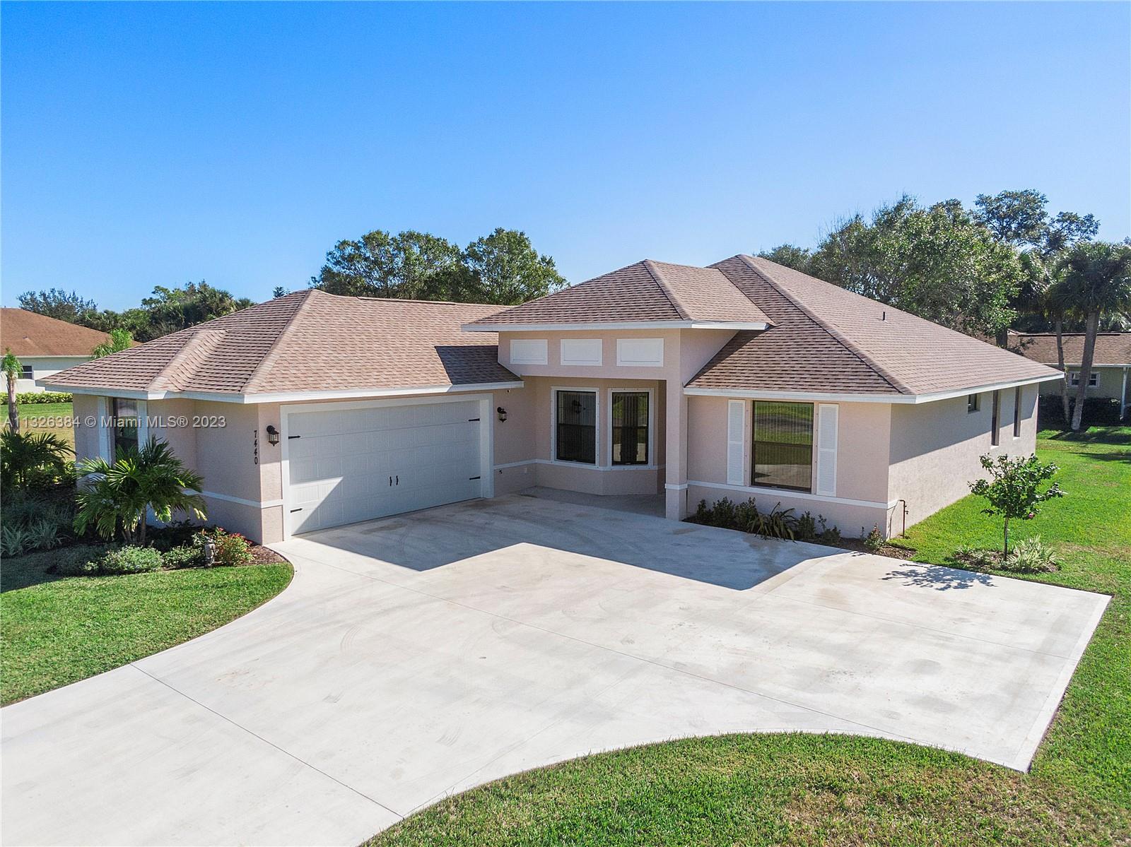 OAK ISLAND ESTATES SUB - Residential