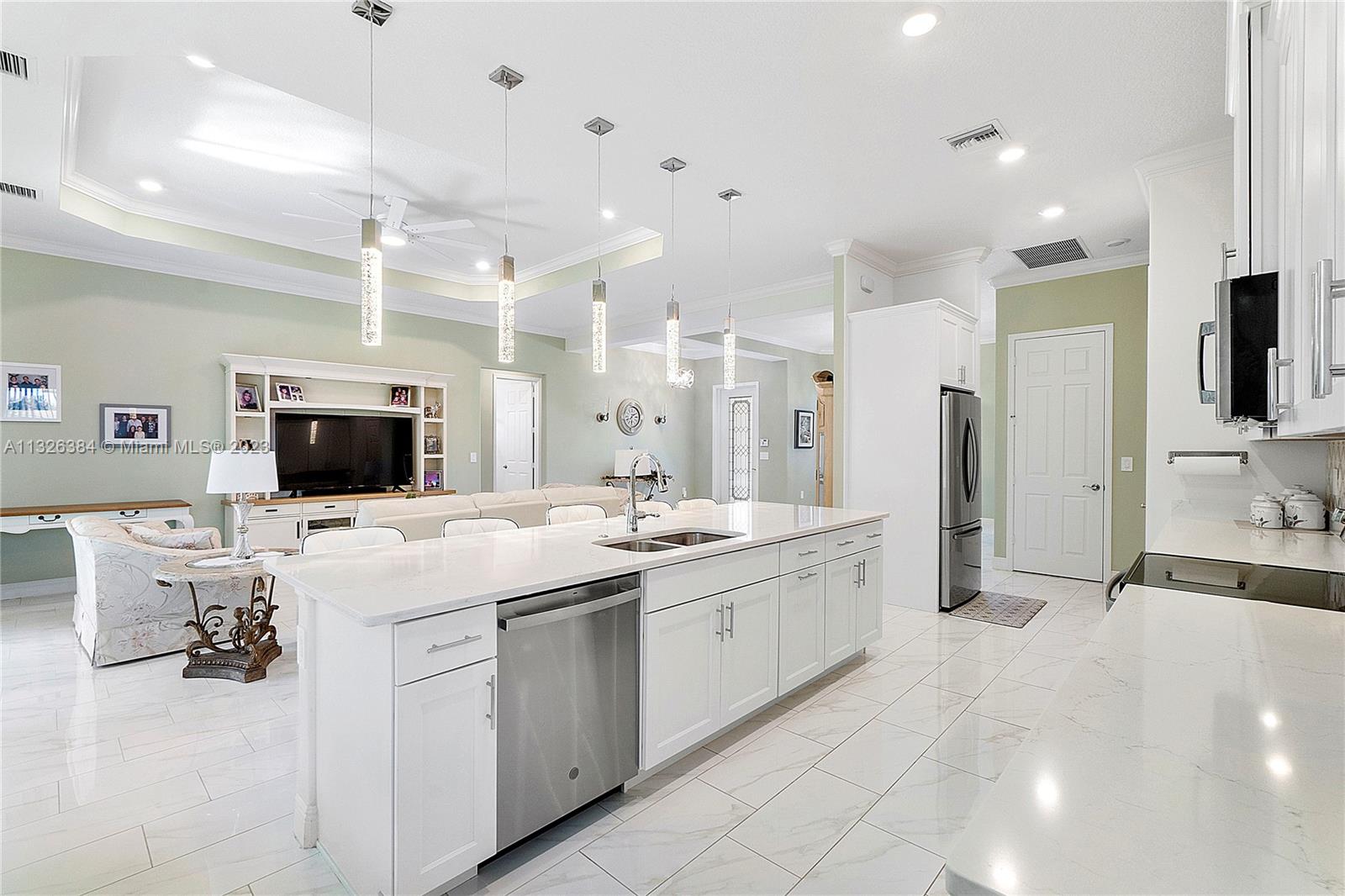 OAK ISLAND ESTATES SUB - Residential