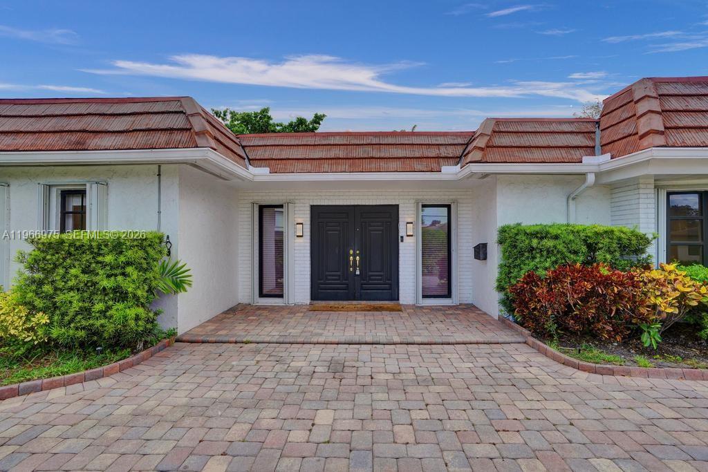 NORTH LAKE ESTATES - Residential