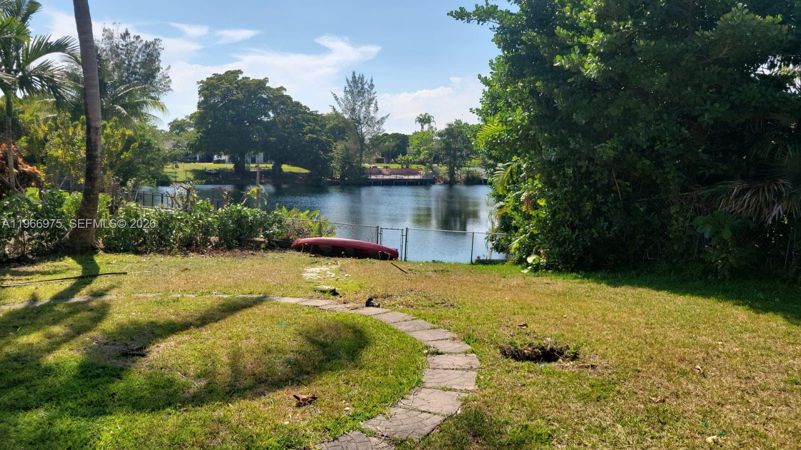 NORTH LAKE ESTATES - Residential