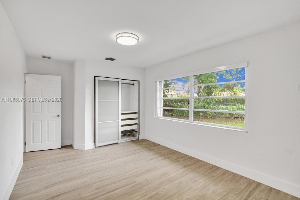 NORTH LAKE ESTATES - Residential