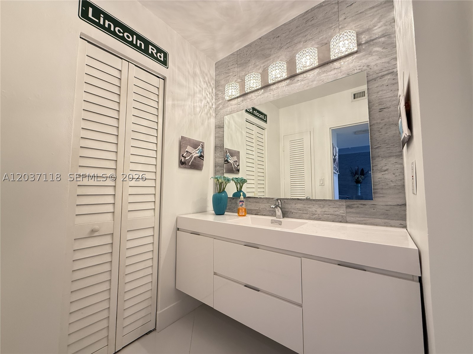 SOUTH BAY CLUB CONDO - Residential Lease
