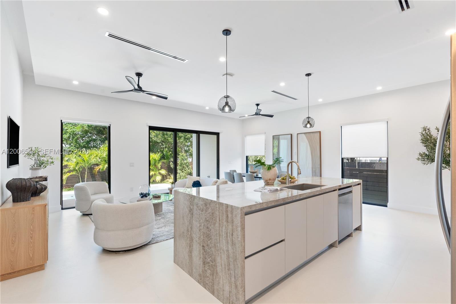 HOLIDAY HEIGHTS - Residential