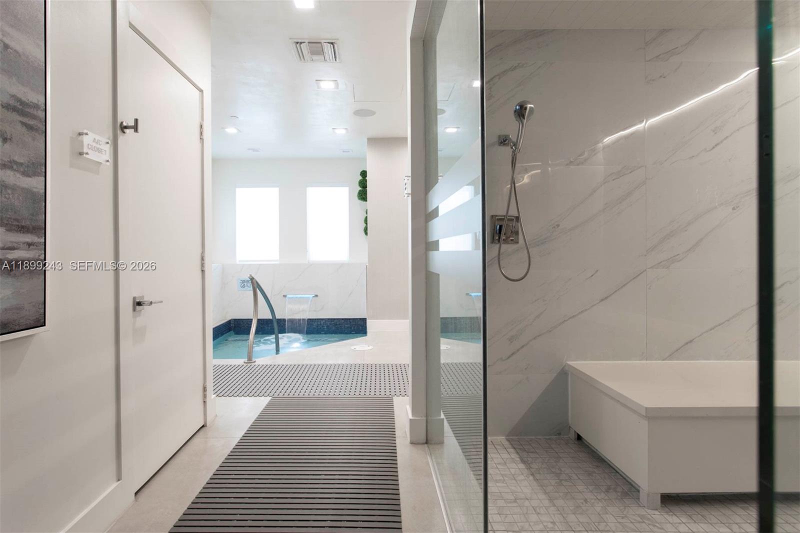 GREEN DIAMOND CONDO - Residential