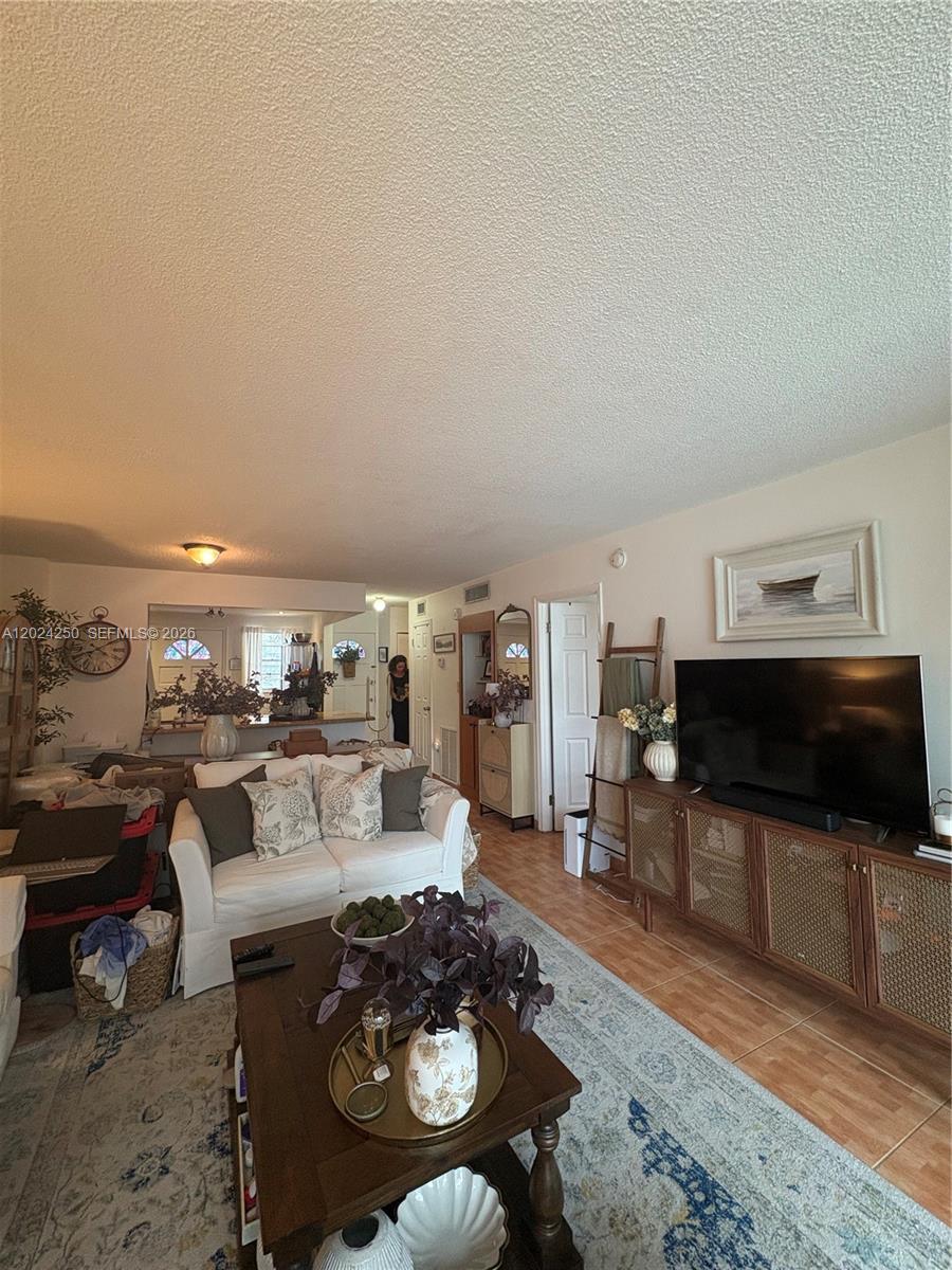EDEN ISLES CONDO PART 1 - Residential