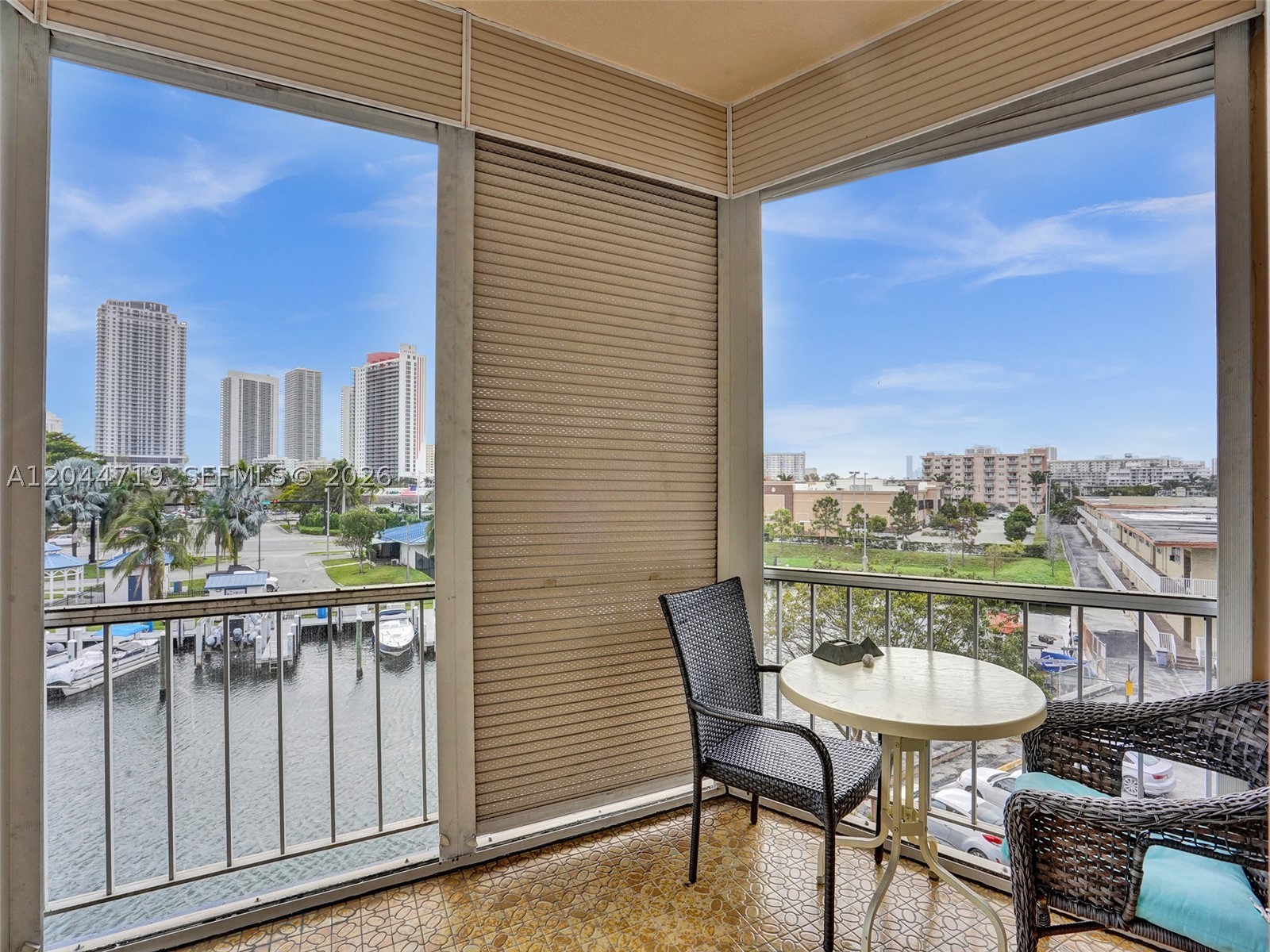FAIRWAYS RIVIERA VIEWS - Residential