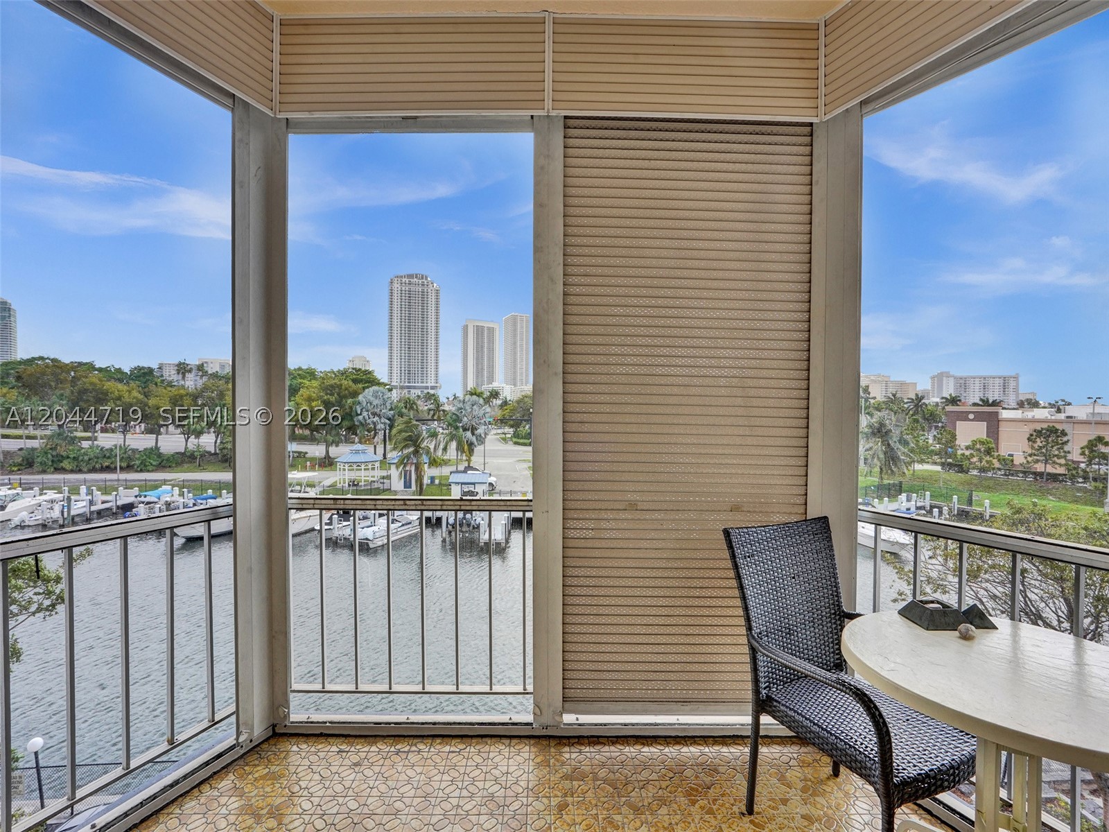 FAIRWAYS RIVIERA VIEWS - Residential