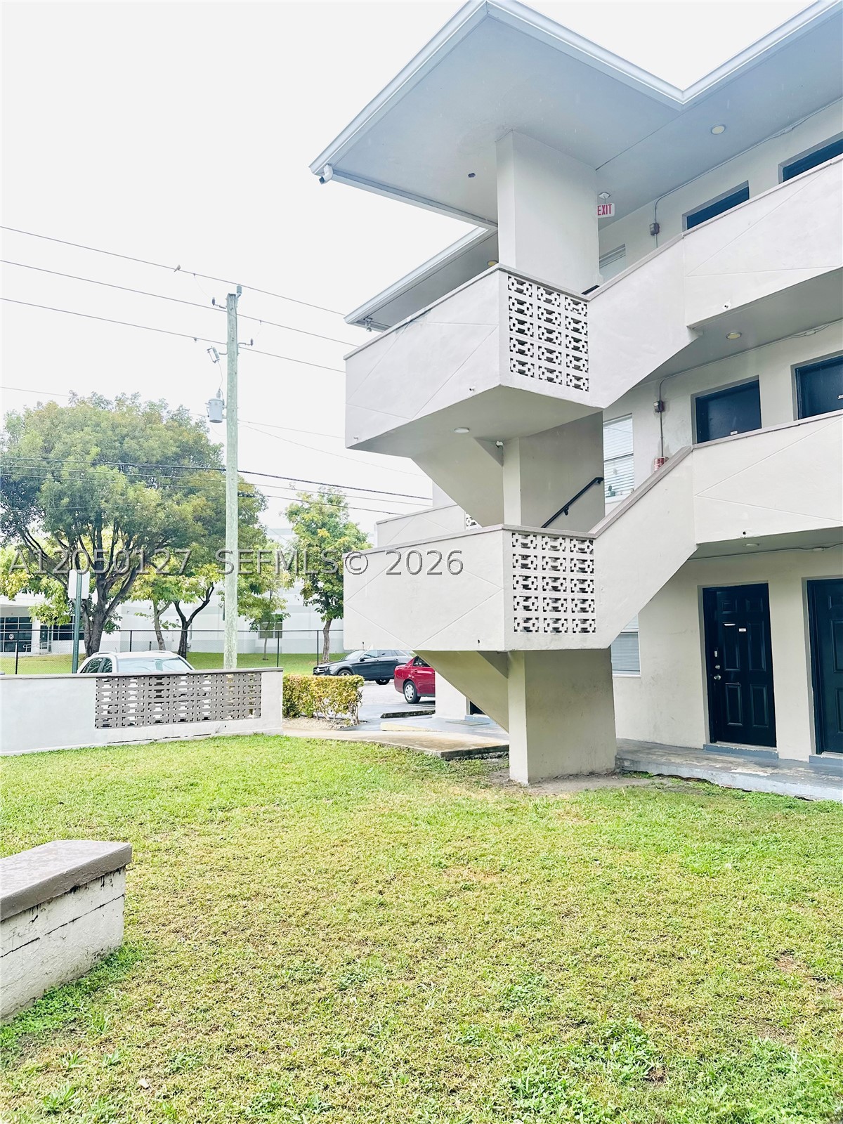 HIGHLAND PARK - Residential Lease