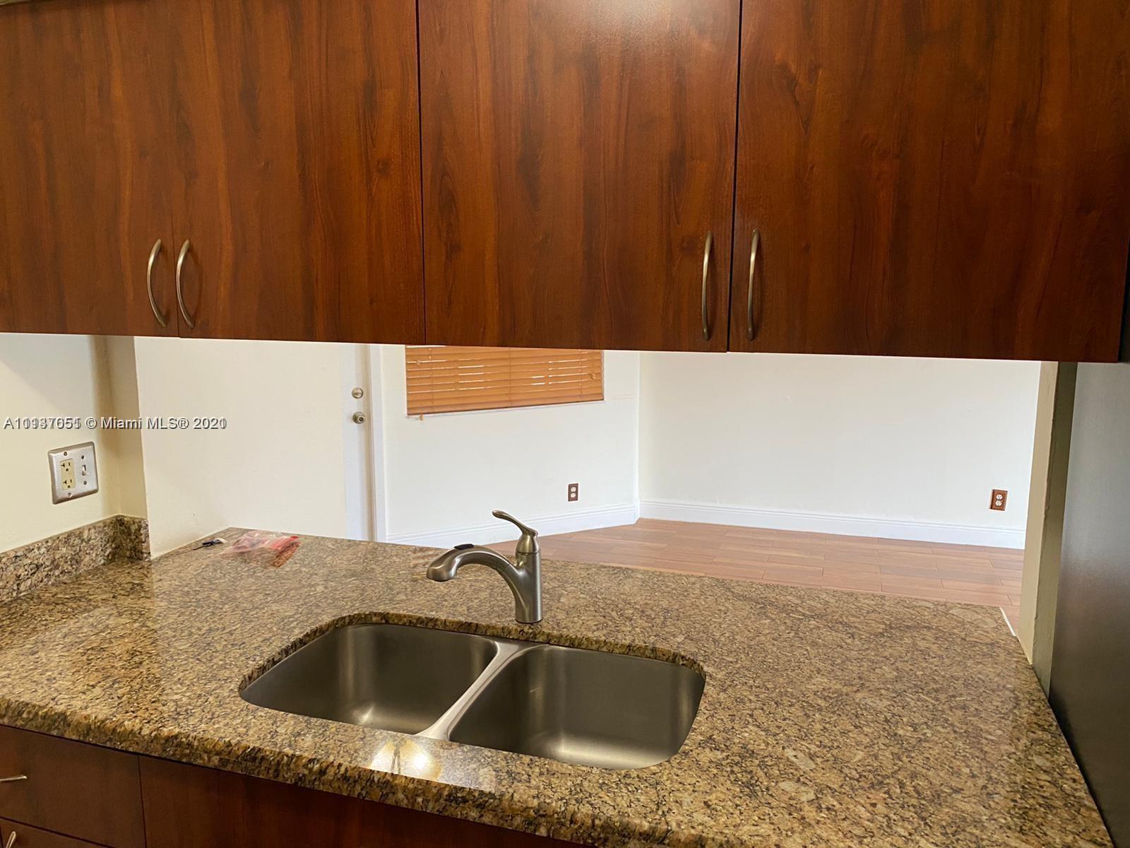 WINDMILL LAKES IV CONDO - Residential Lease