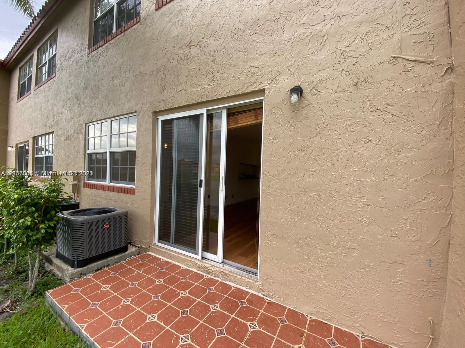 WINDMILL LAKES IV CONDO - Residential Lease