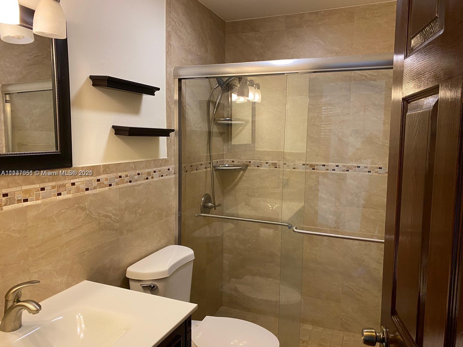 WINDMILL LAKES IV CONDO - Residential Lease