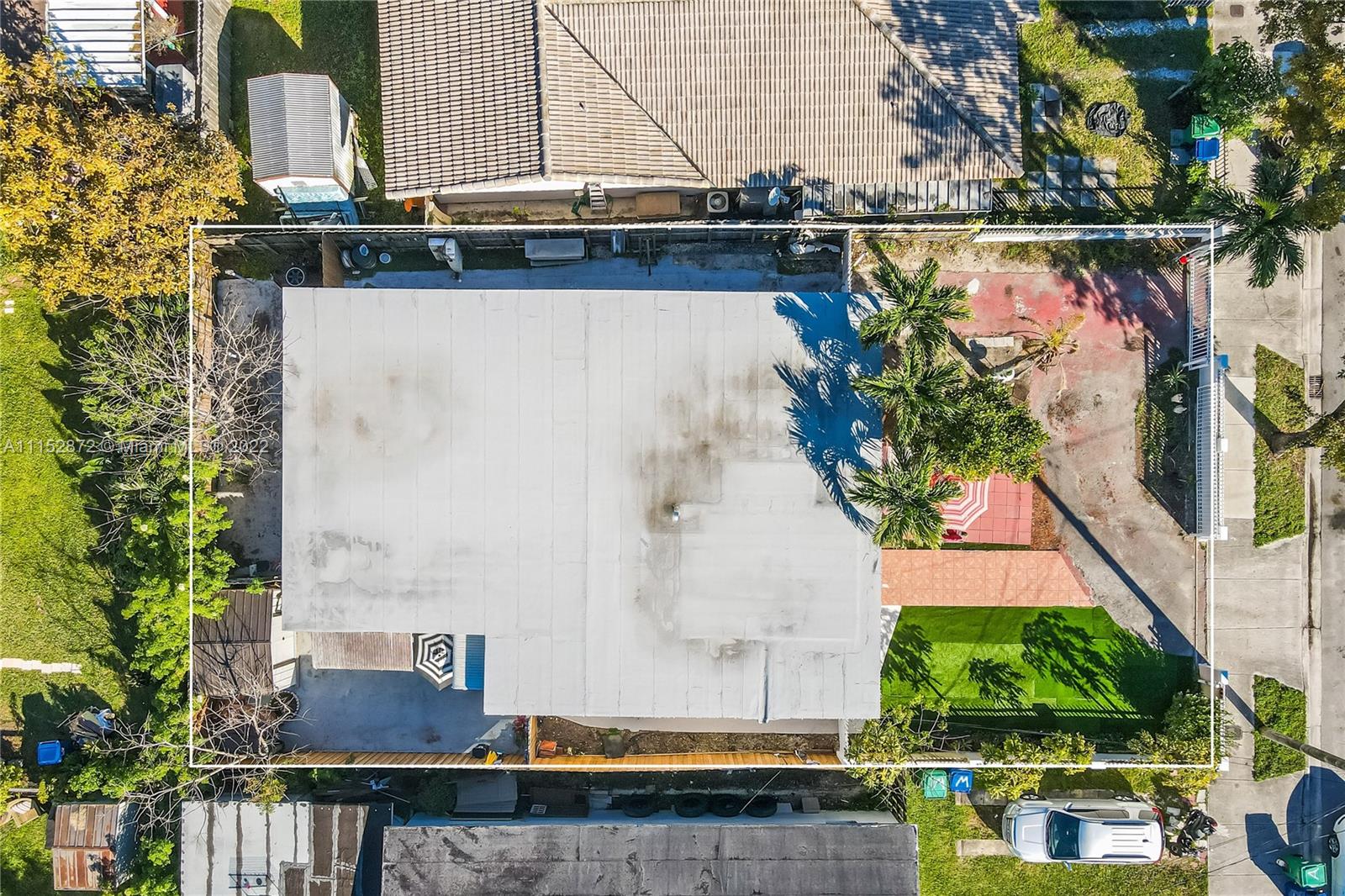 SWEETWATER GROVES .14 AC - Residential