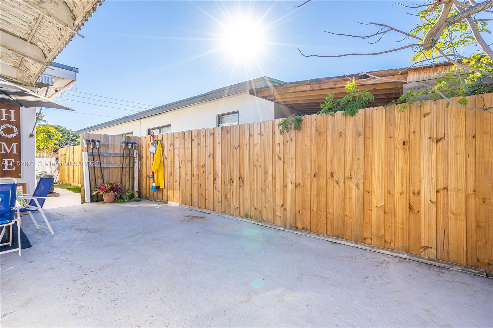 SWEETWATER GROVES .14 AC - Residential
