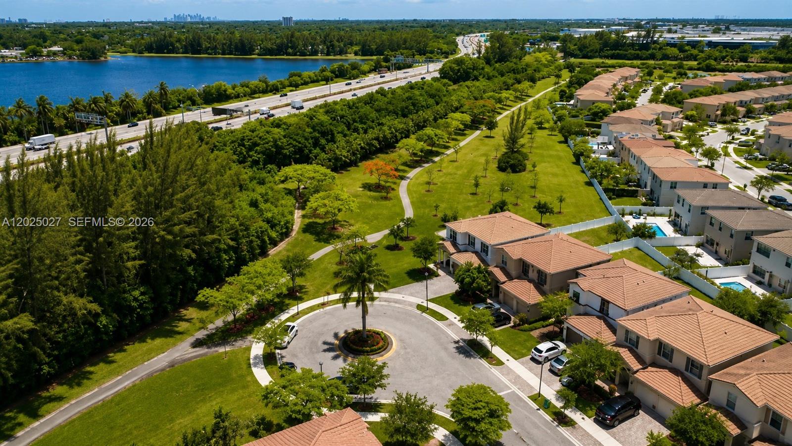 AVENTURA AISLES - Residential