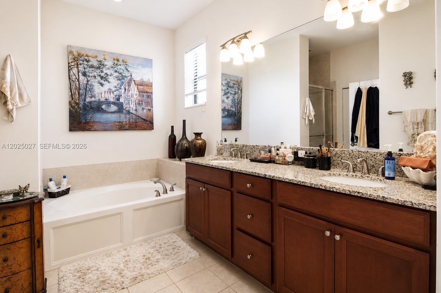 AVENTURA AISLES - Residential