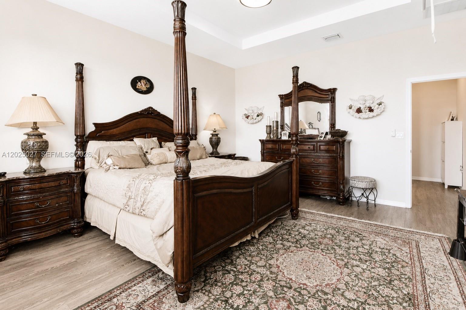 AVENTURA AISLES - Residential