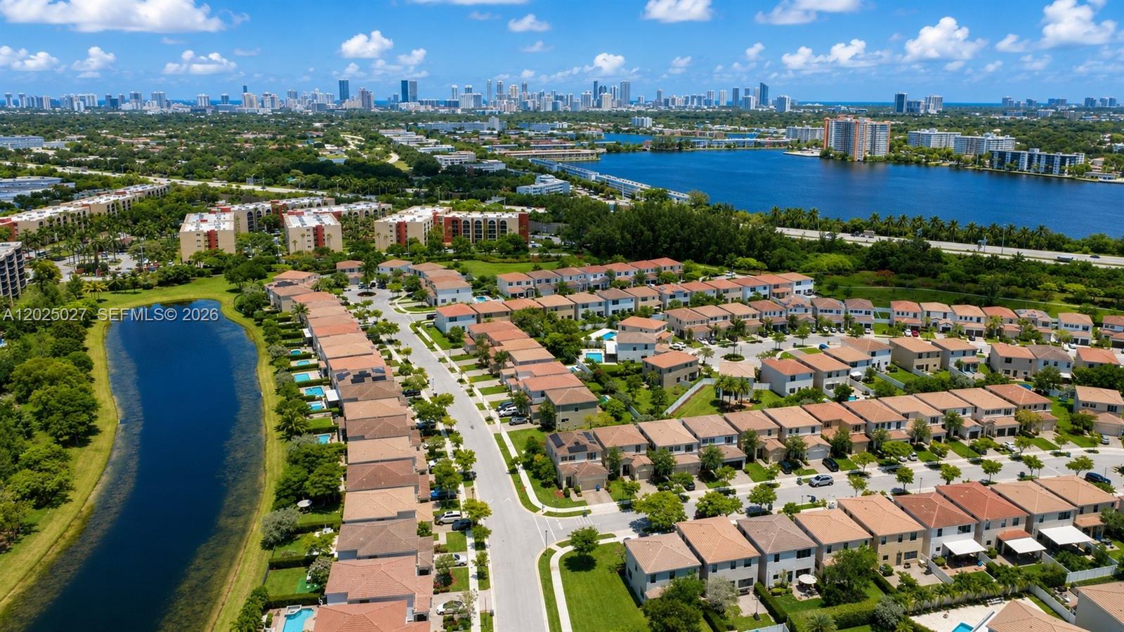 AVENTURA AISLES - Residential