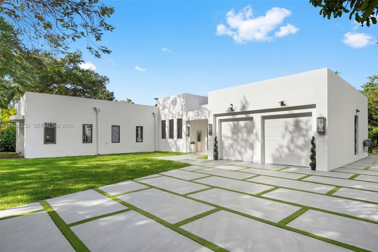 TAMIAMI PLACE PLAN NO 3 - Residential