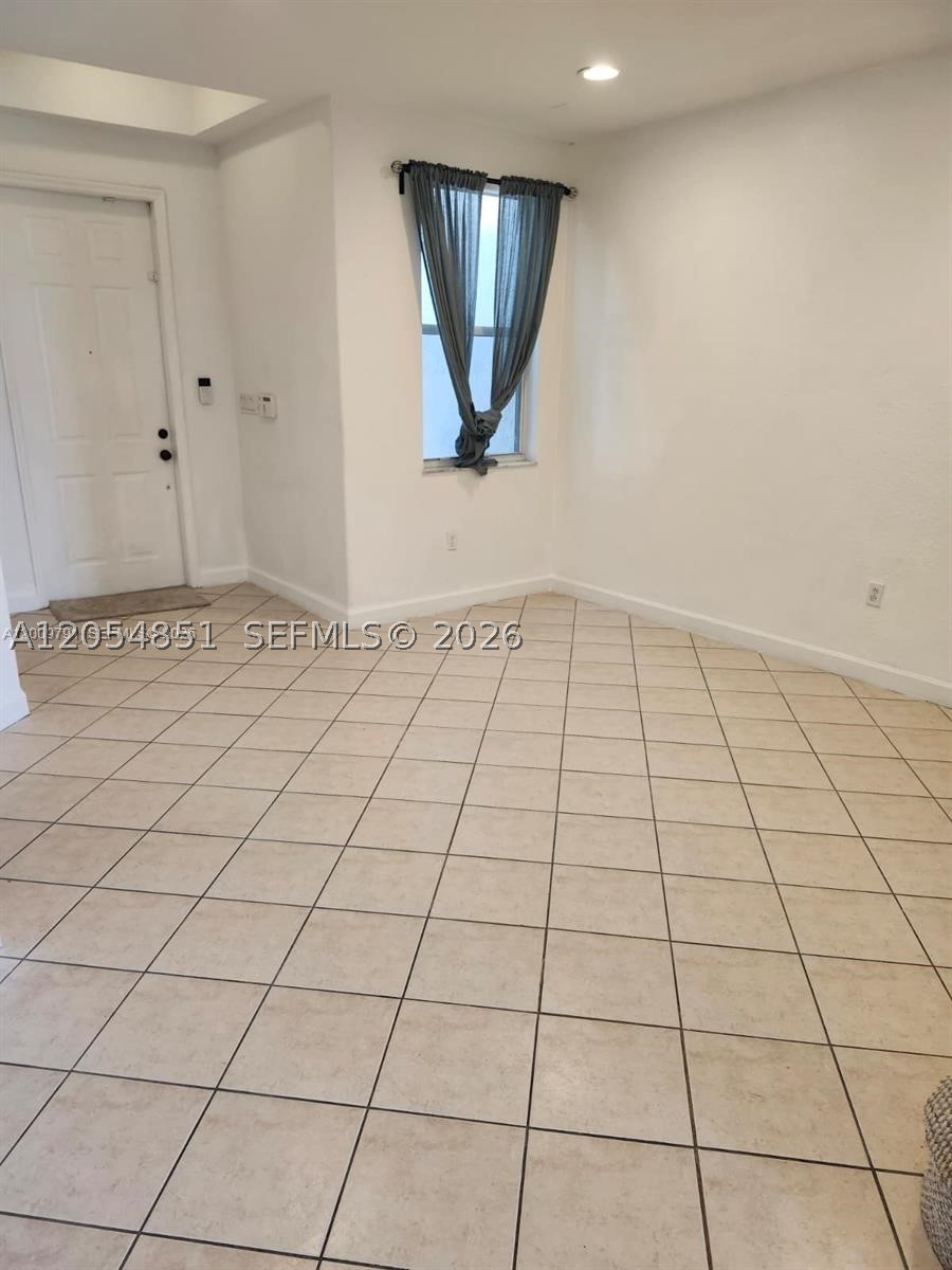 DORAL ISLES NORTH SEC TWO - Residential