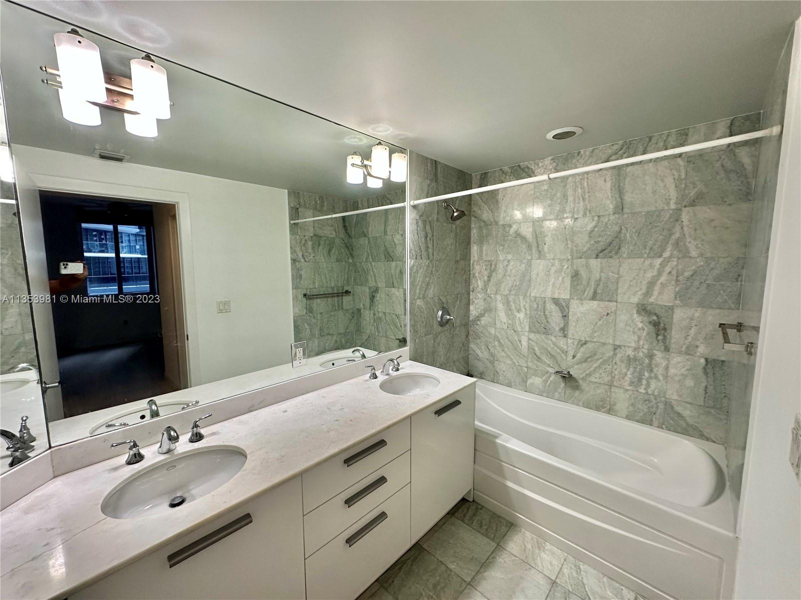 1060 BRICKELL CONDO - Residential Lease