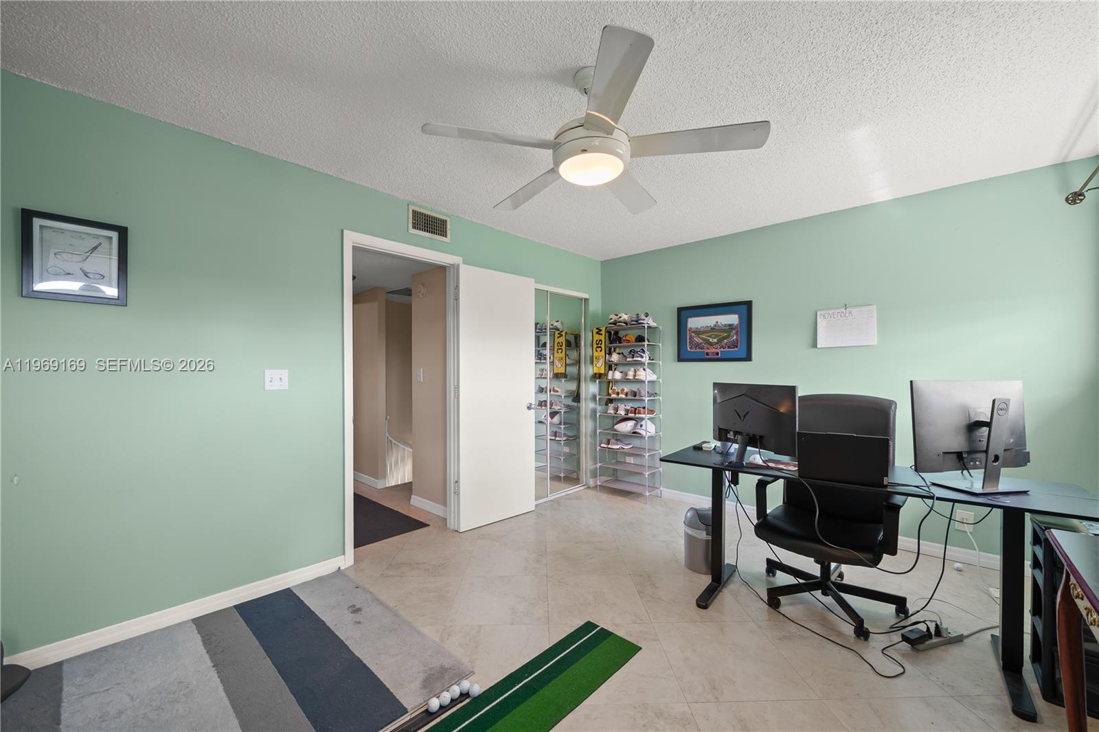 TENNIS CLUB DAVIS CONDO - Residential