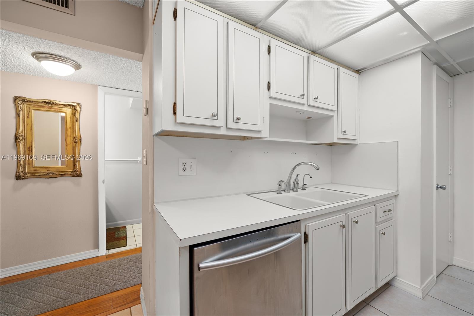 TENNIS CLUB DAVIS CONDO - Residential