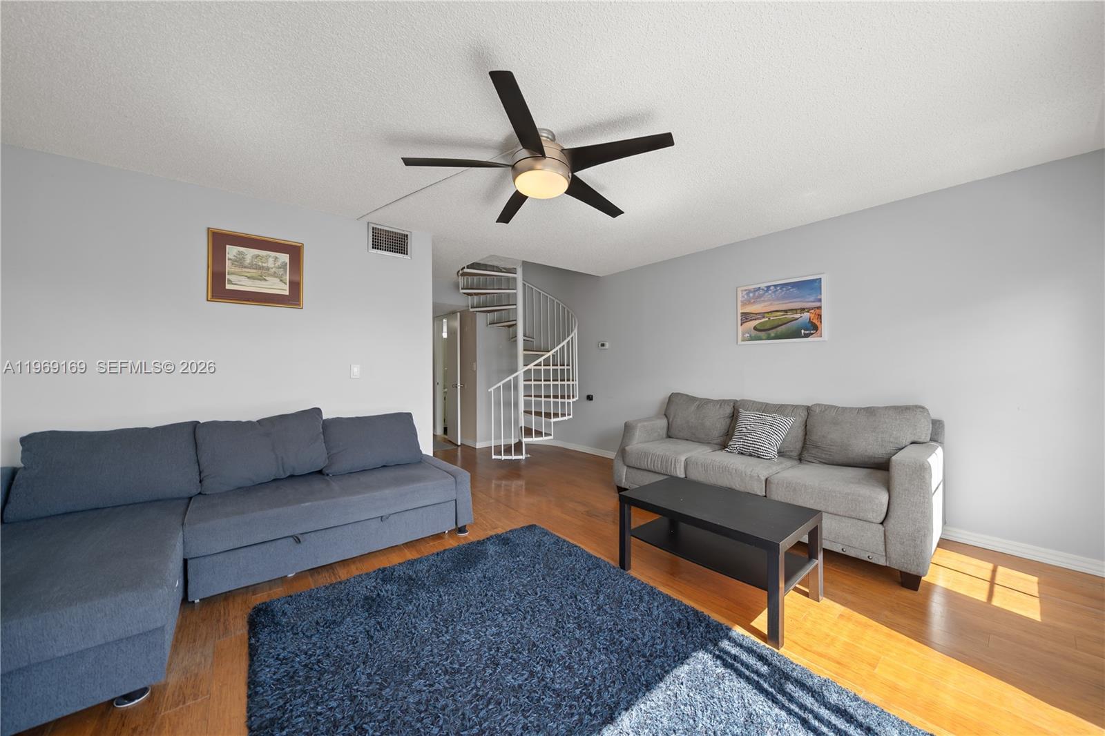 TENNIS CLUB DAVIS CONDO - Residential