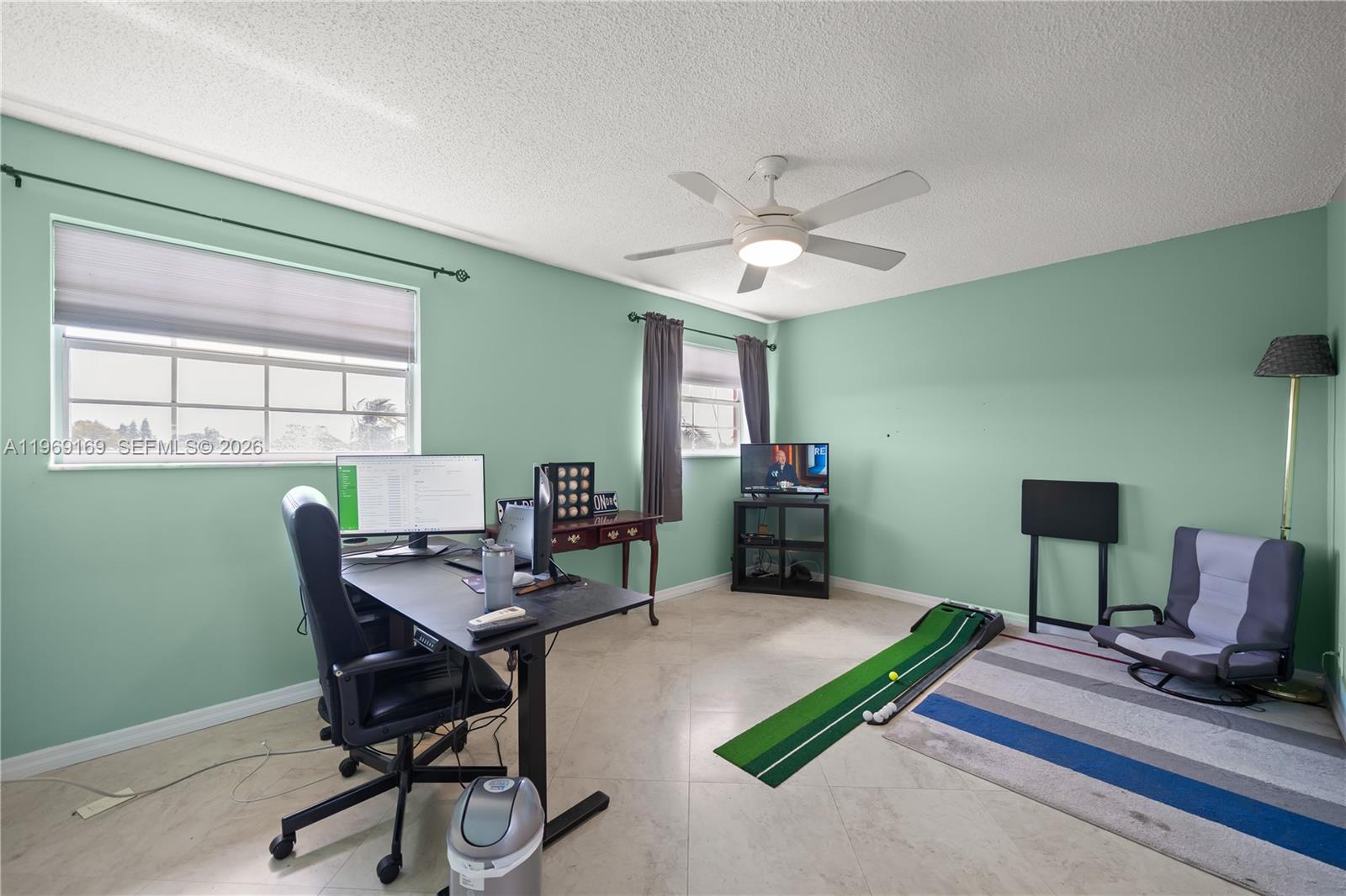 TENNIS CLUB DAVIS CONDO - Residential
